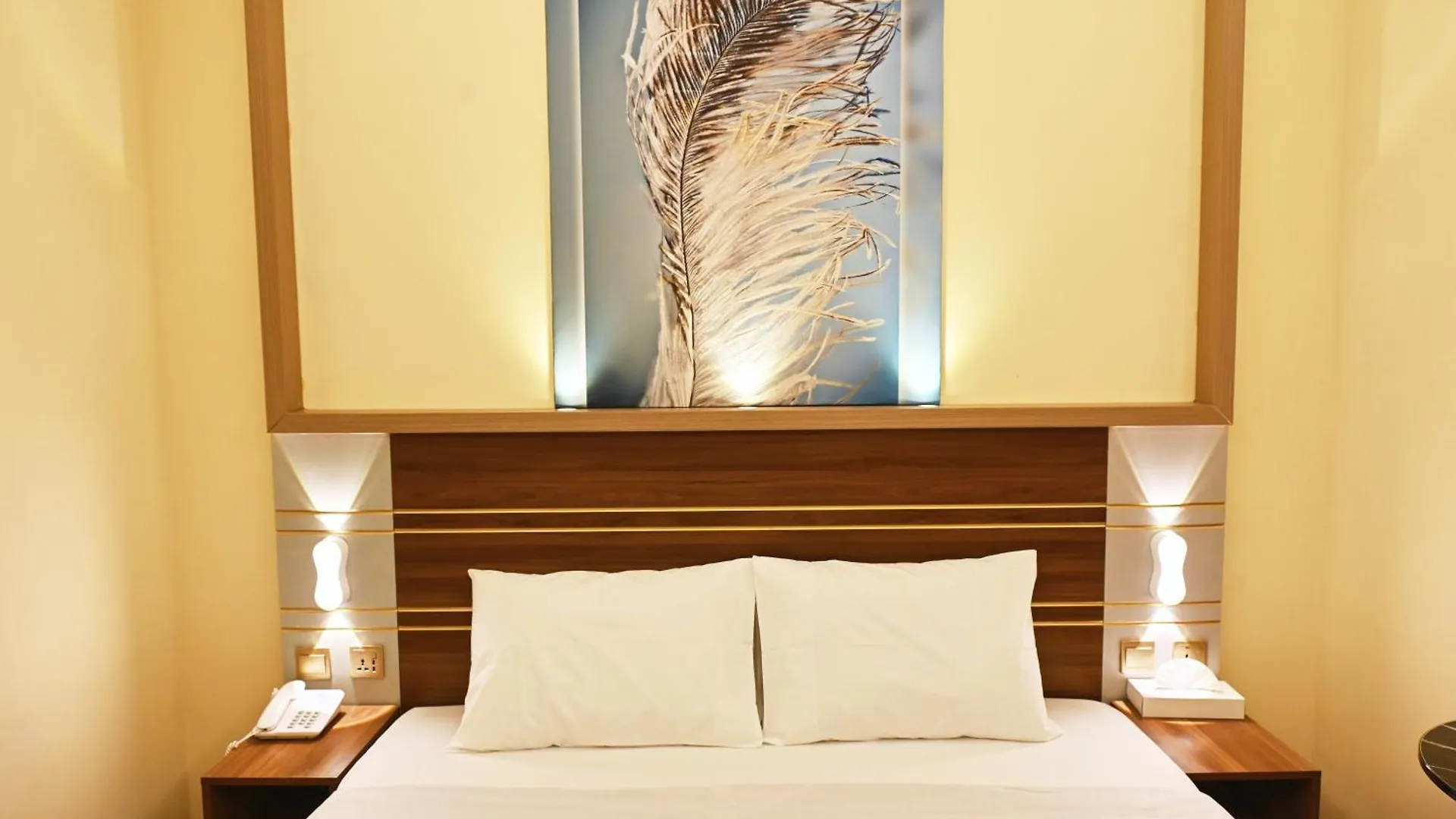 Tanha Palace Hotel Dubai