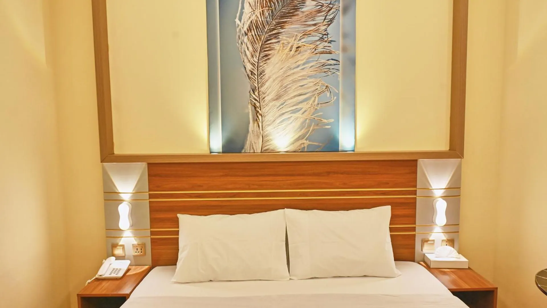 Tanha Palace Hotel Dubai